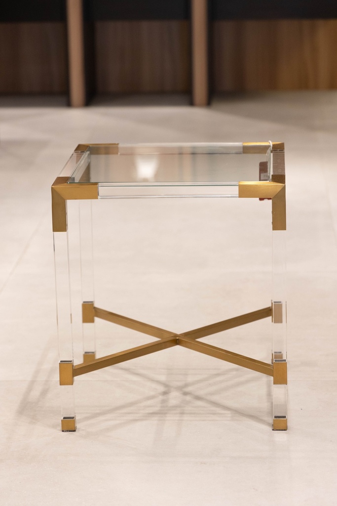 Plexi coffe table